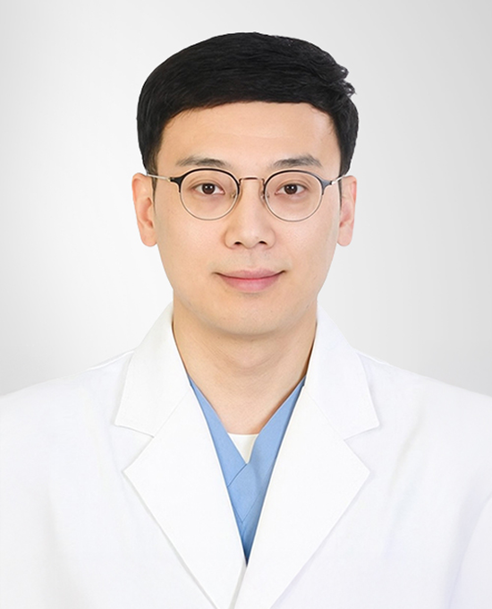 김준형 <span>원장</span>